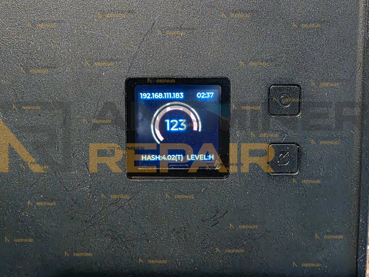 Avalon Nano 3 built-in screen showing hashrate and IP address