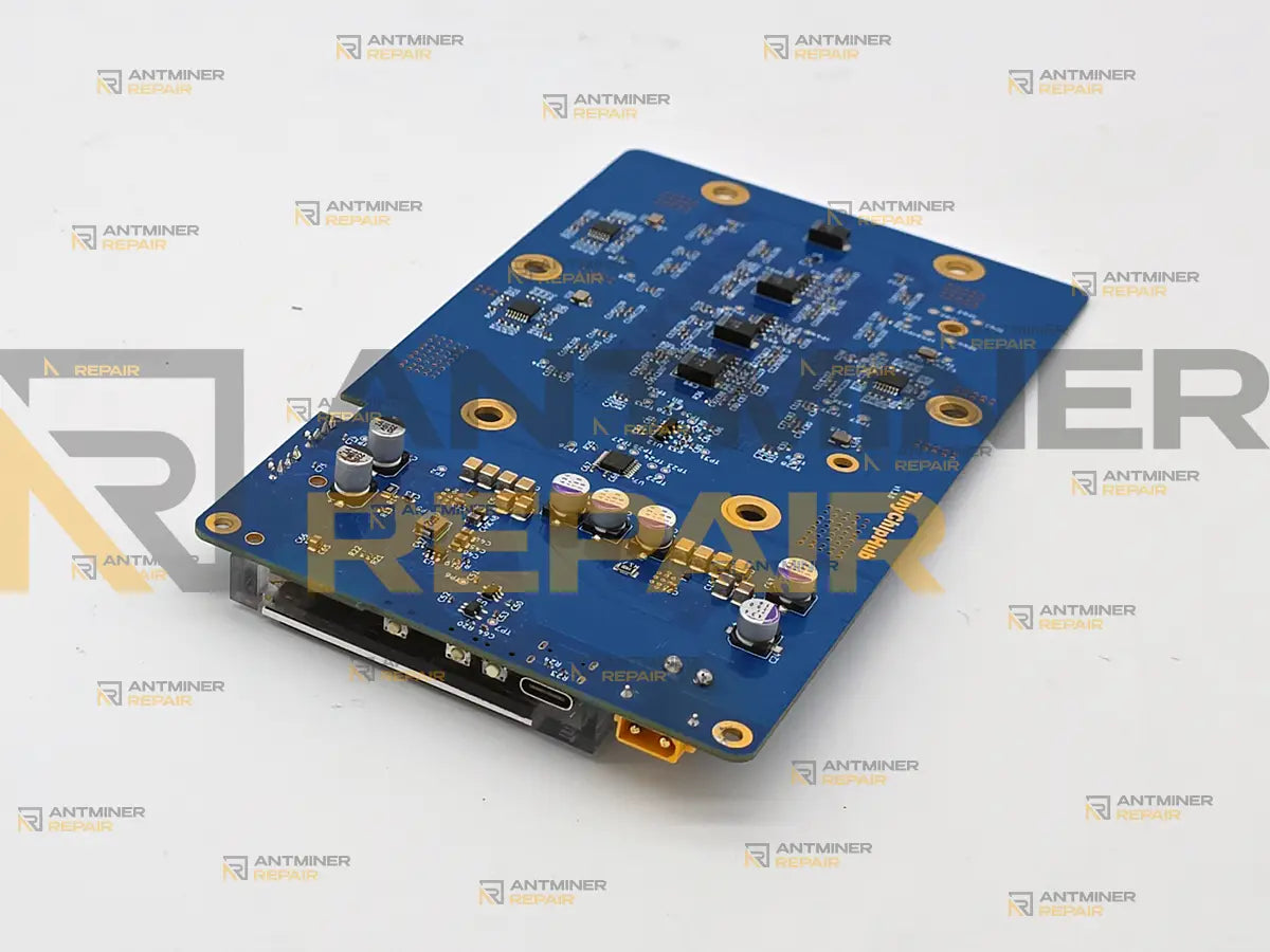 Zyber 8S board underside with the power stage, USB-C port and buttons